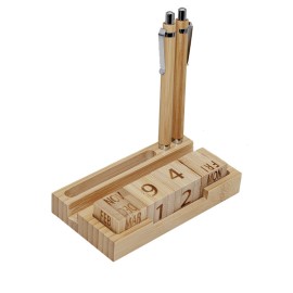 Desktop Calendar with Pen Holder 