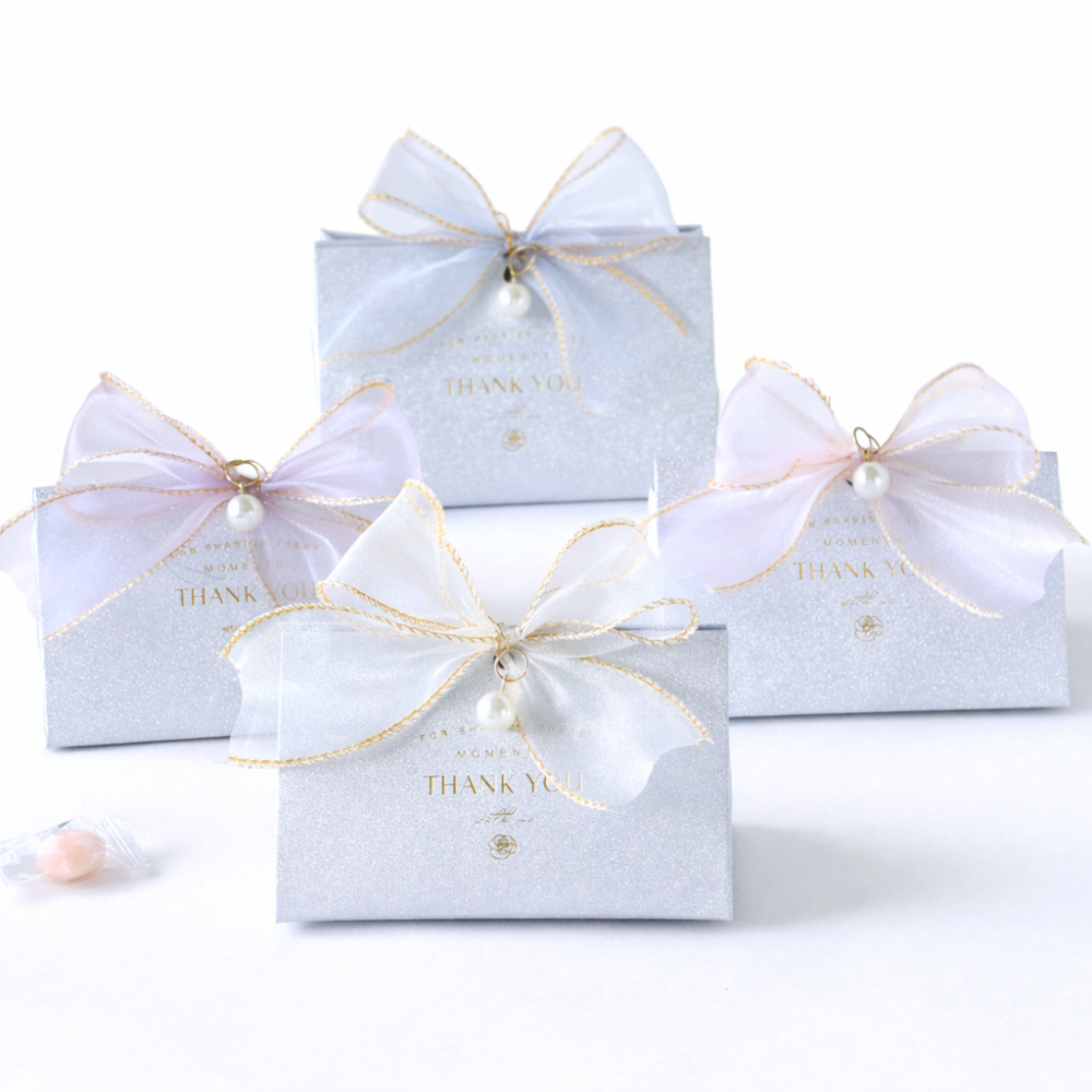 Triangle Wedding Favor Candy Box with Organza Bow